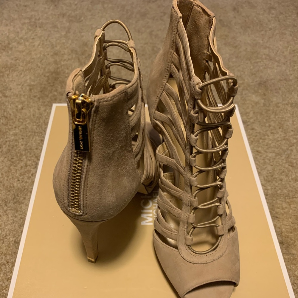 Micheal Kors Caged-heels